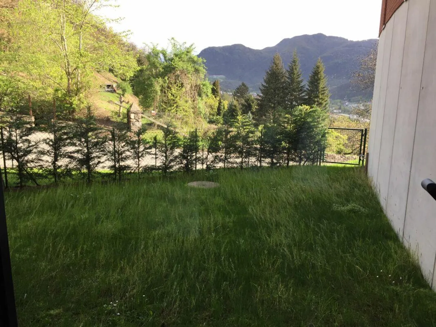APPARTEMENT DUPLEX 2.5 PIÈCES AVEC GRAND JARDIN - Photo 6 sur 9