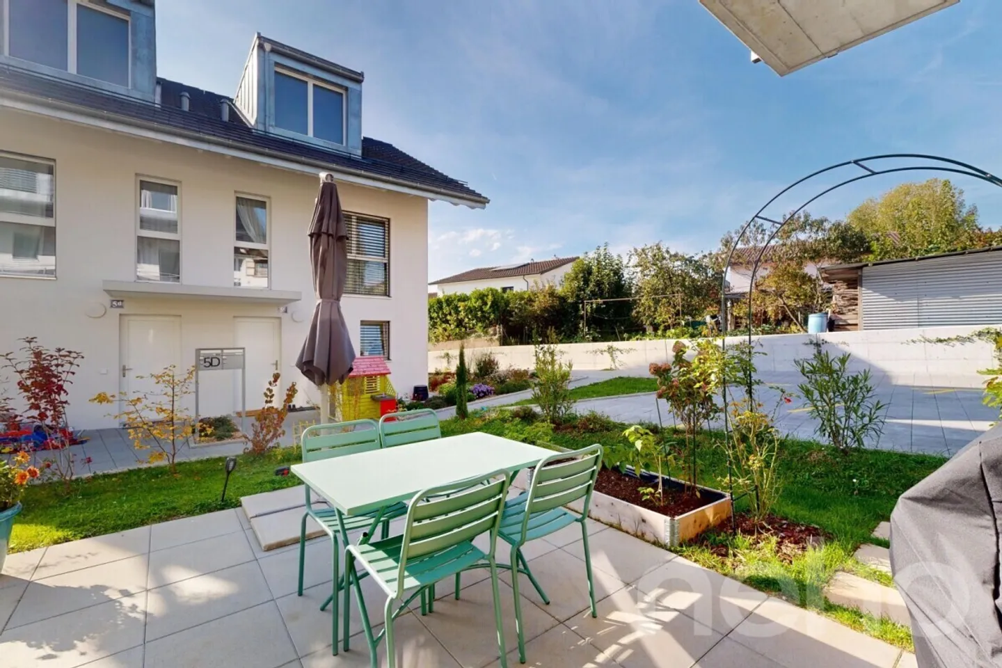 Pretty semi-detached house with 4.5 rooms in the heights of Renens - Photo 8 of 12