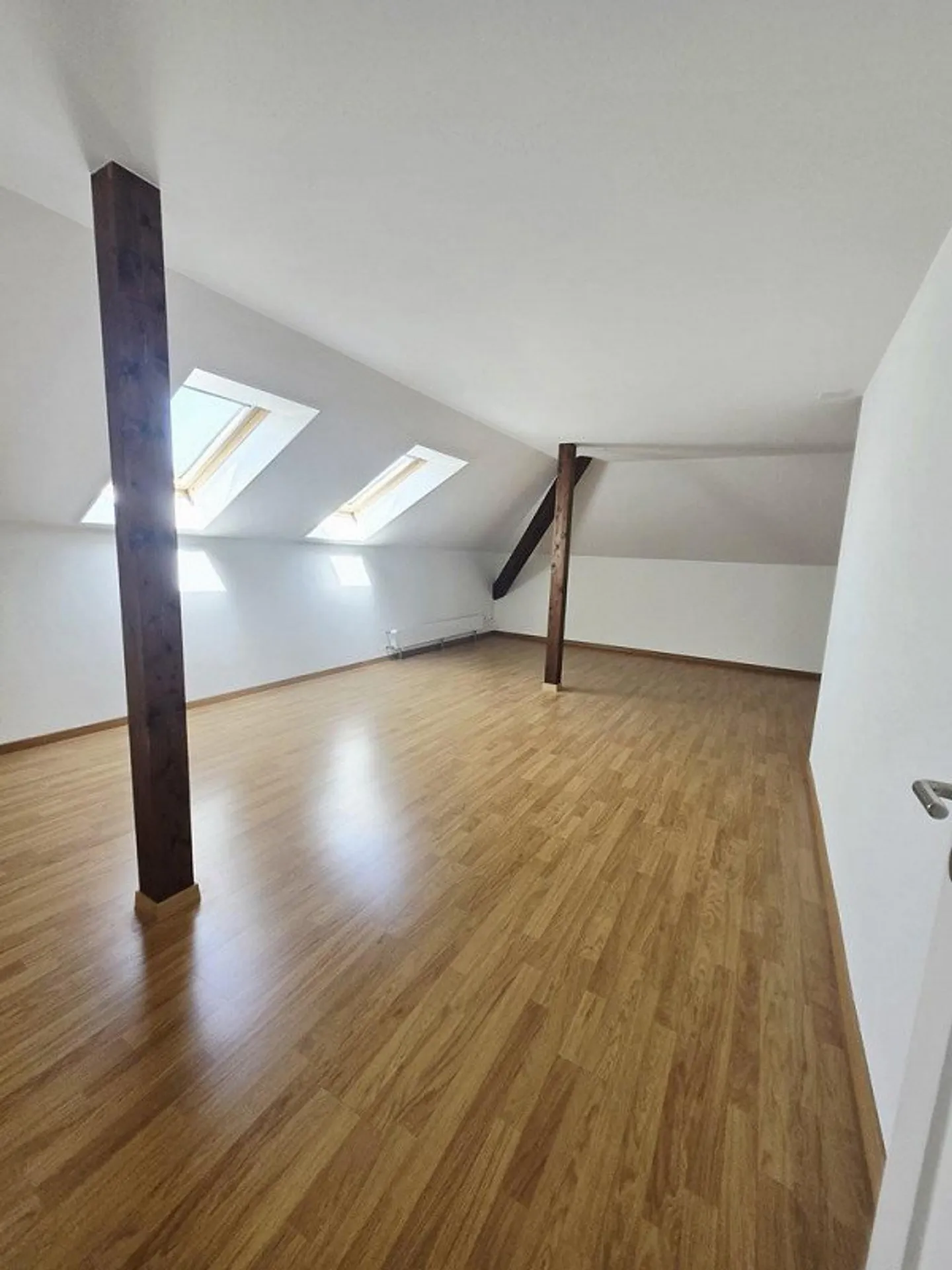 Modern 3.5-room apartment for rent in Lyss - Photo 7 of 12