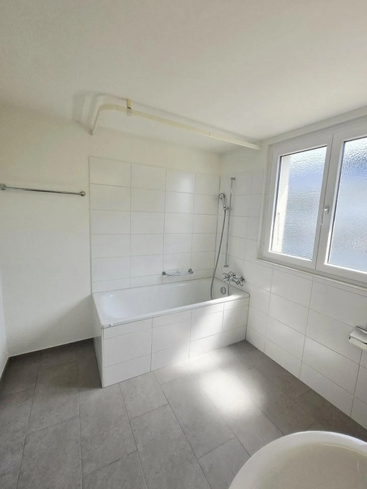 Modern 3.5-room apartment for rent in Lyss - Photo 10 of 12
