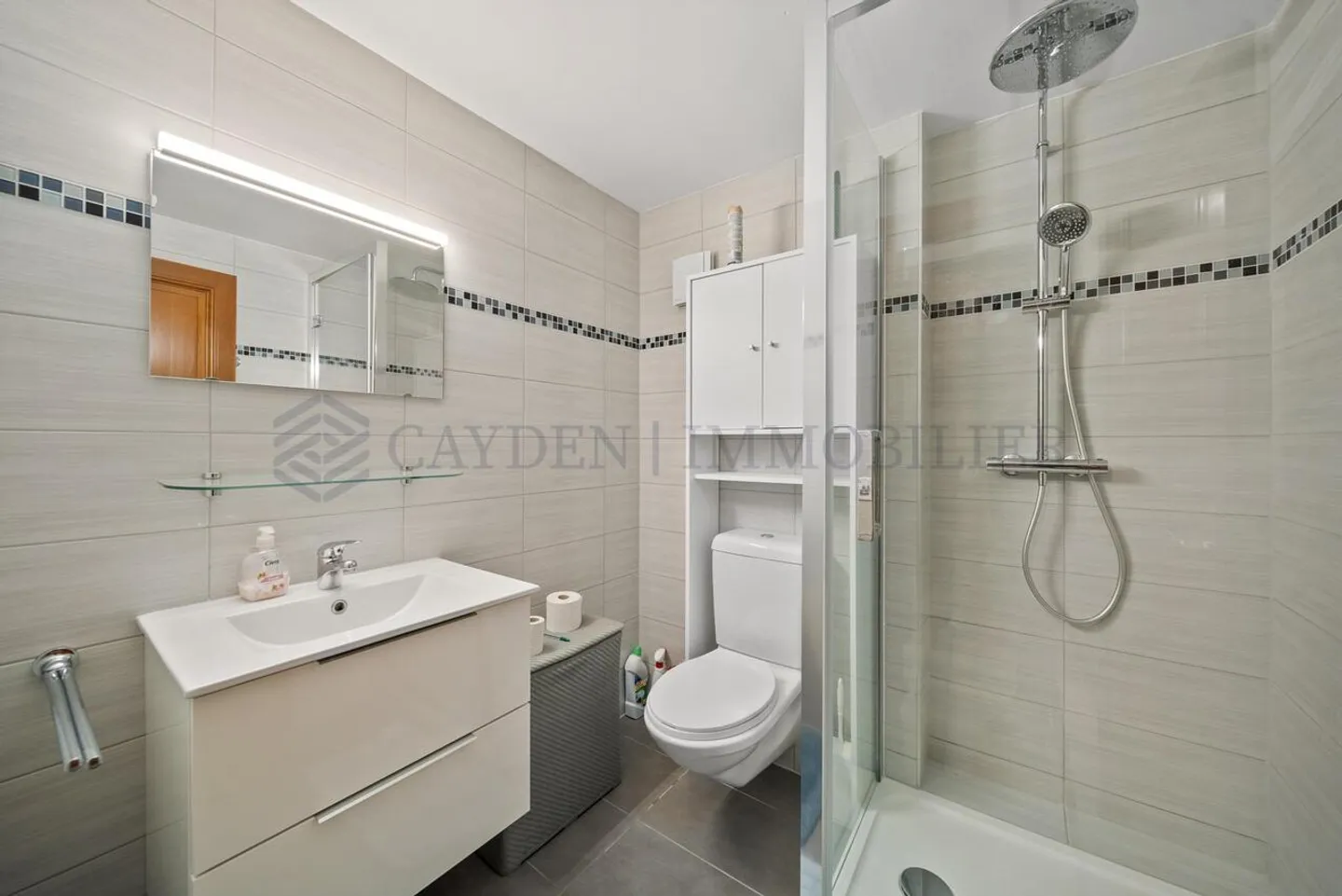 Villa moderne avec piscine - Photo 5 sur 9