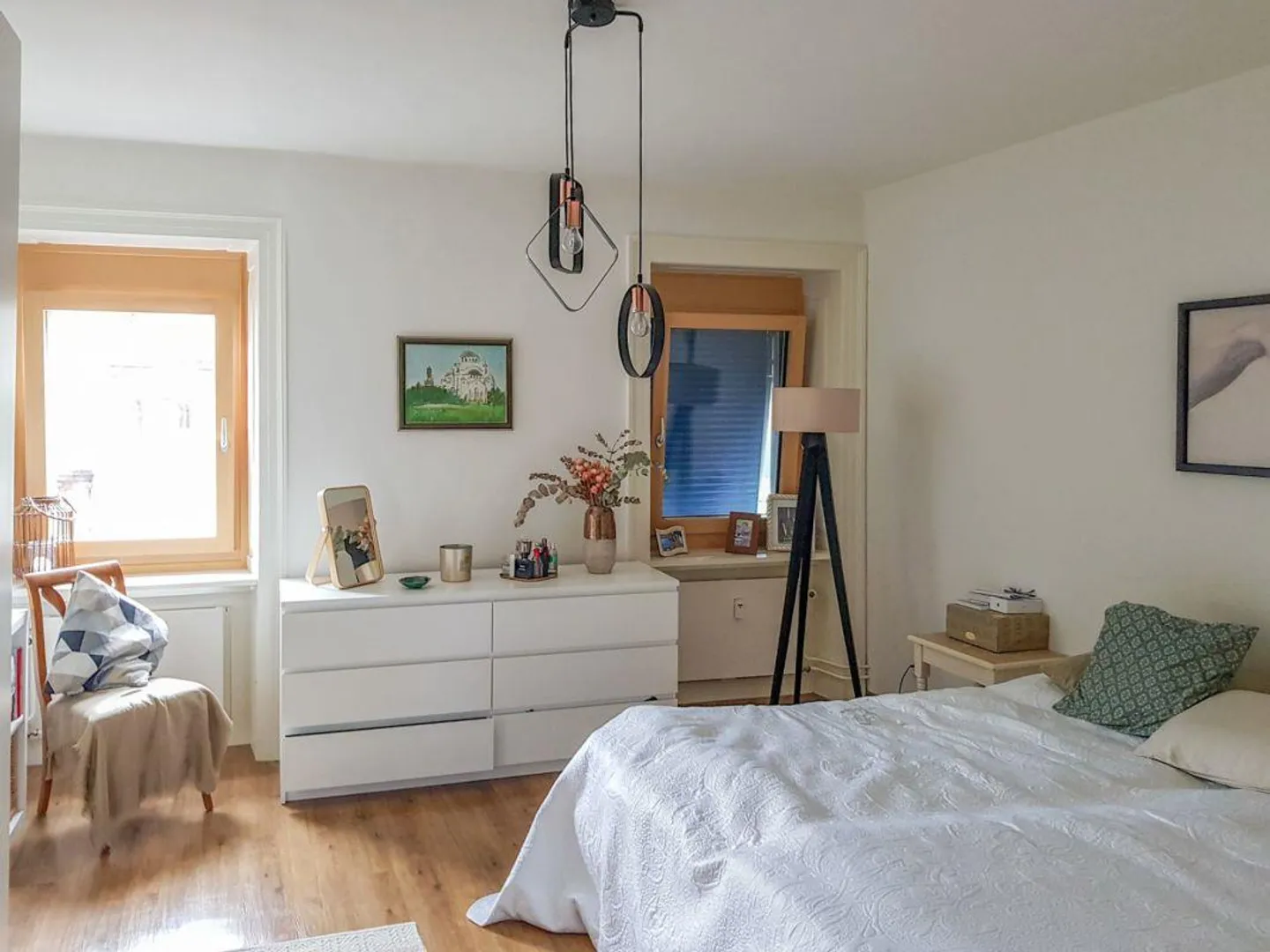 Renovated Attic Apartment in the Heart of Bad Ragaz - Photo 5 of 11