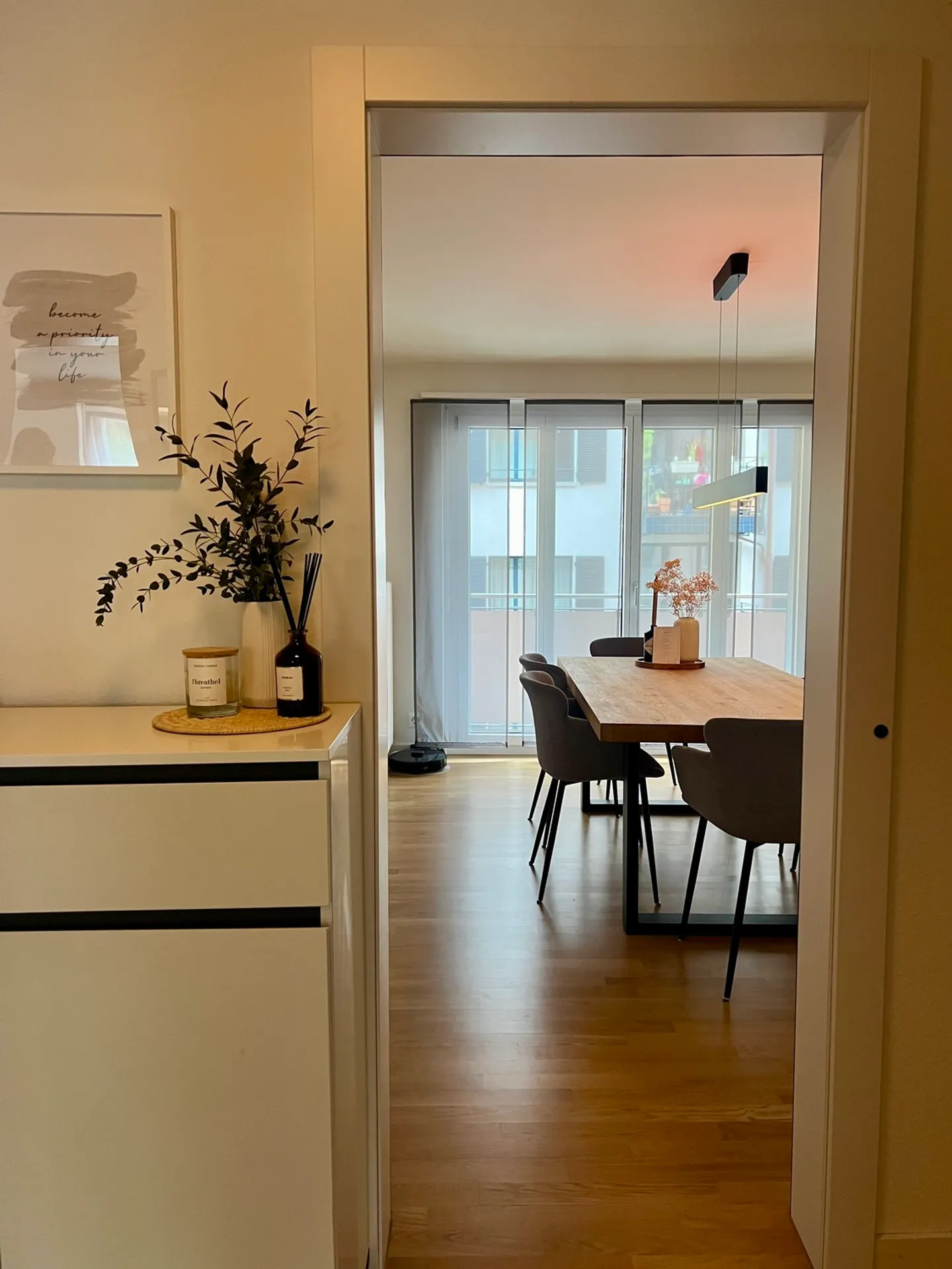 Apartment for rent - Photo 4 of 8