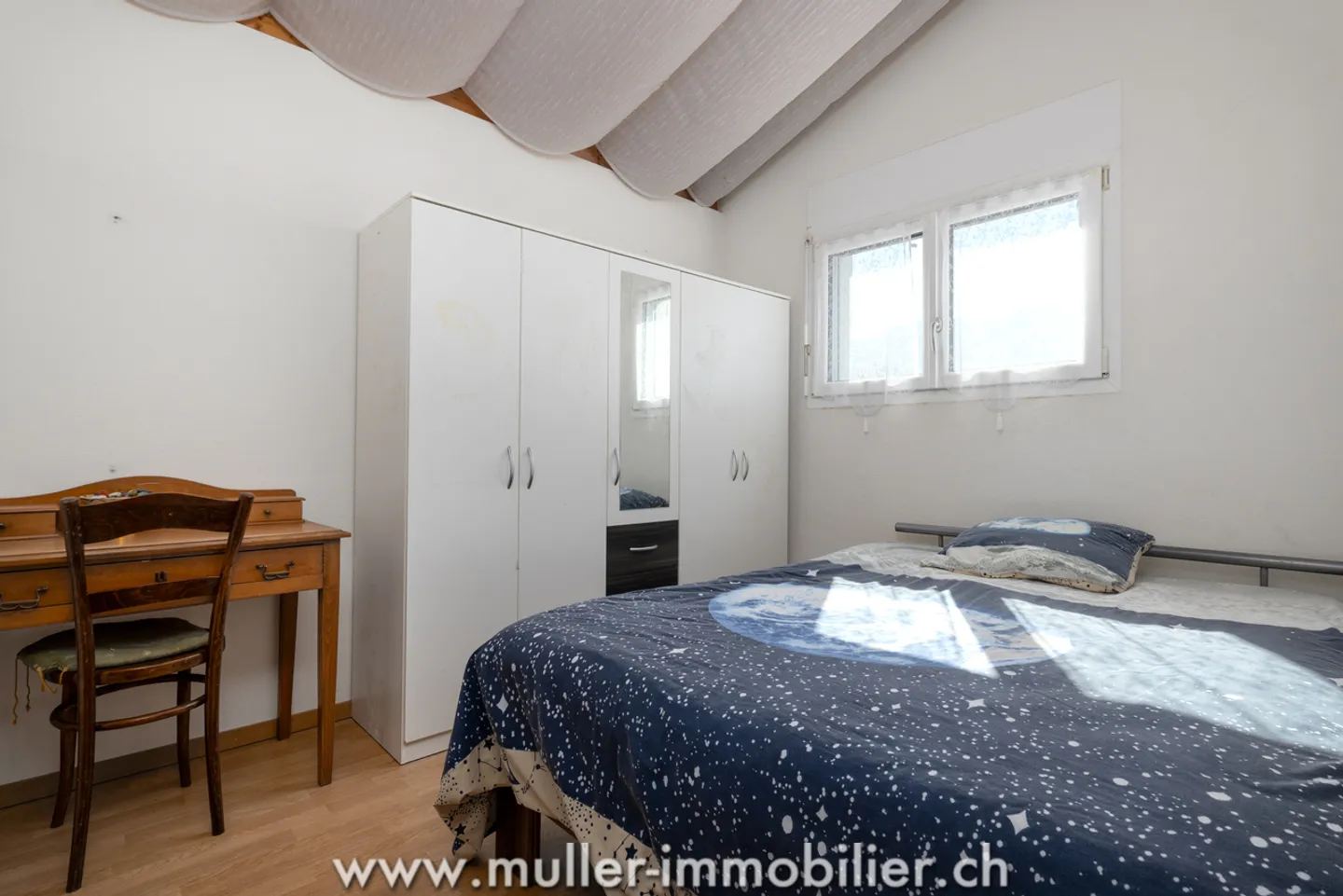 Villa bifamiliare con grande terreno e vista spettacolare a Ollon - Foto 12 di 17