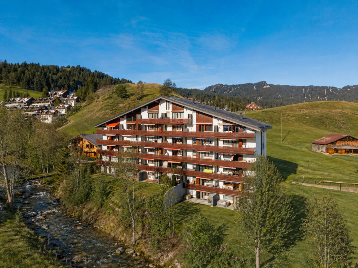 Attractive penthouse apartment in Ybrig! - Photo 1 of 12
