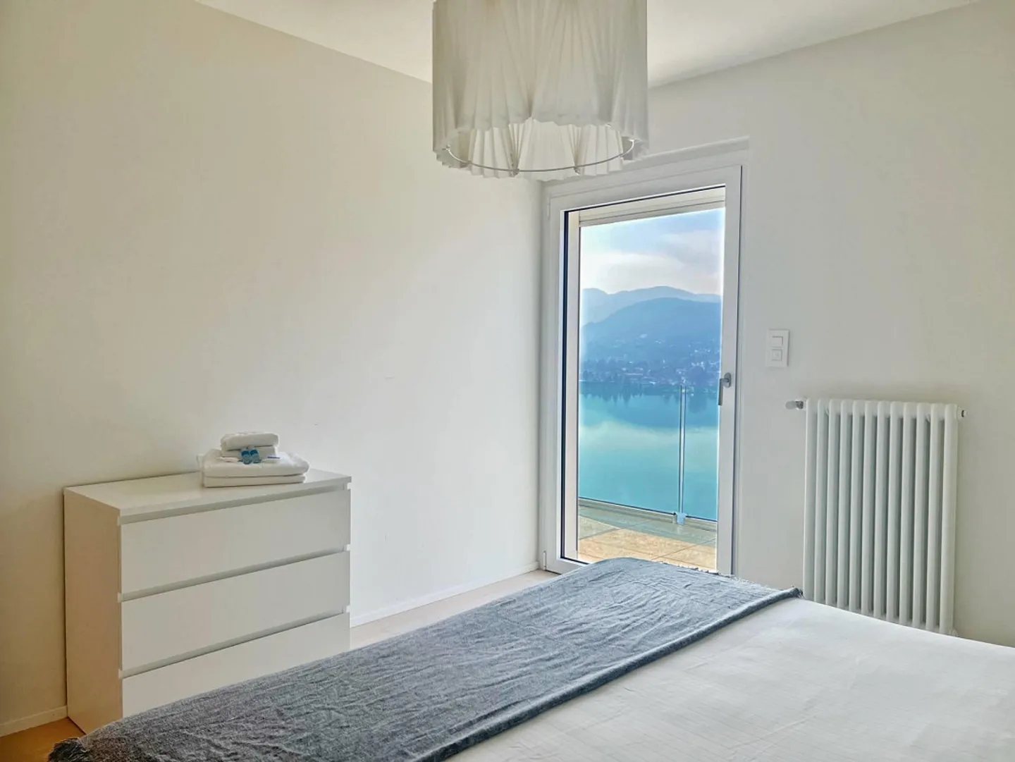 Splendide penthouse entouré de verdure. - Photo 6 sur 13