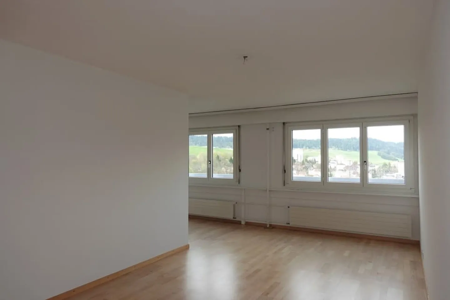 Bellissimo appartamento vicino a tutti i servizi - Foto 3 di 10