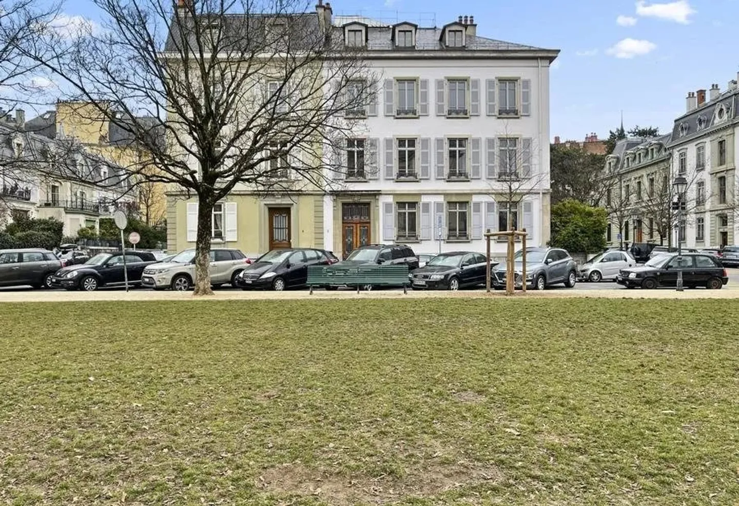 Haus mit 21 Zimmern - Foto 1 von 13