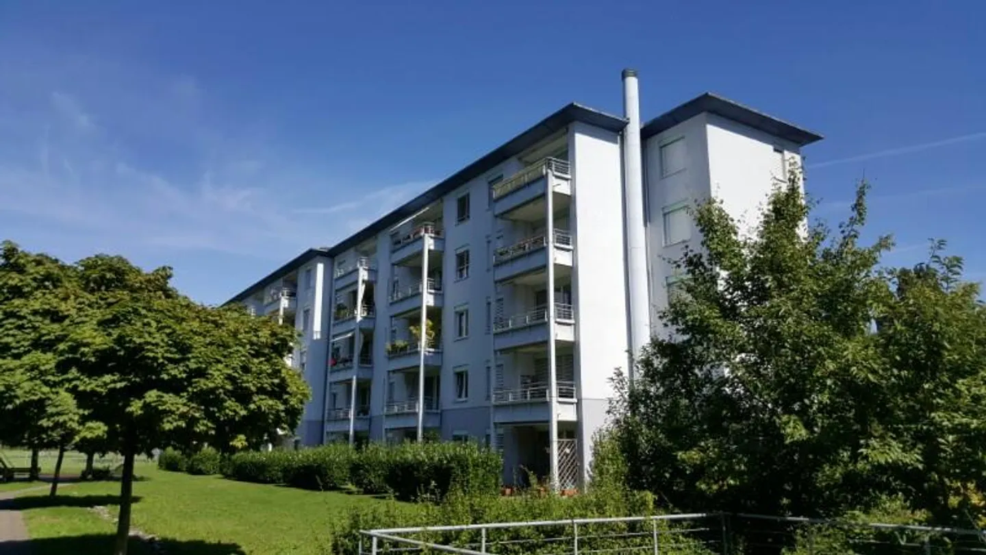 Beaucoup d'espace pour toute la famille - Appartement de 4,5 pièces à Kriens - Photo 1 sur 11