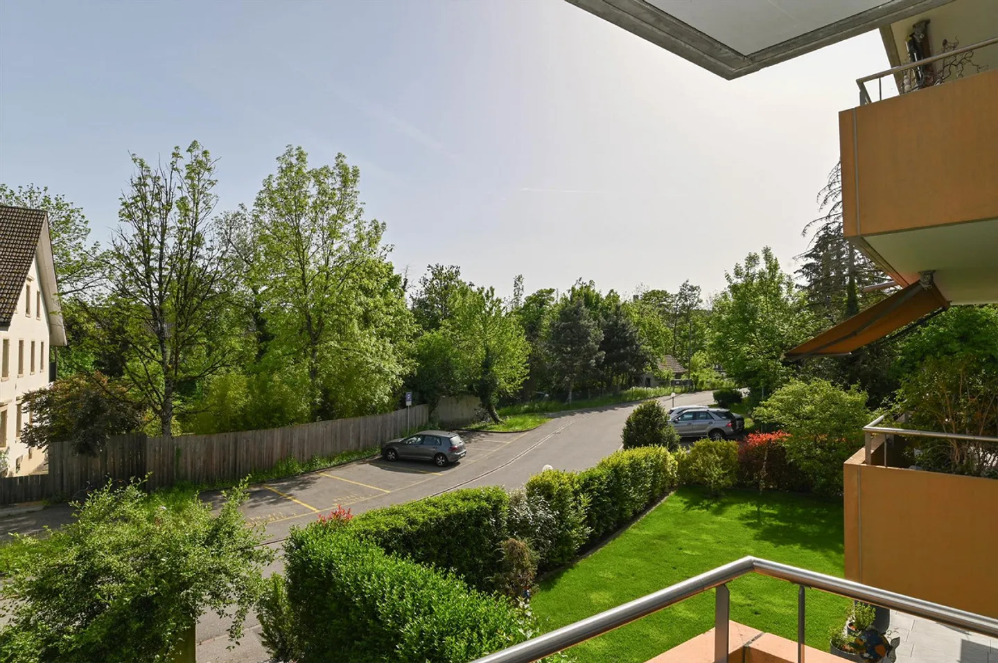 MODERN/HIGH-QUALITY INTERIOR CONSTRUCTION/QUIET AND GOOD LOCATION/OPEN FLOOR PLAN - Photo 9 of 15