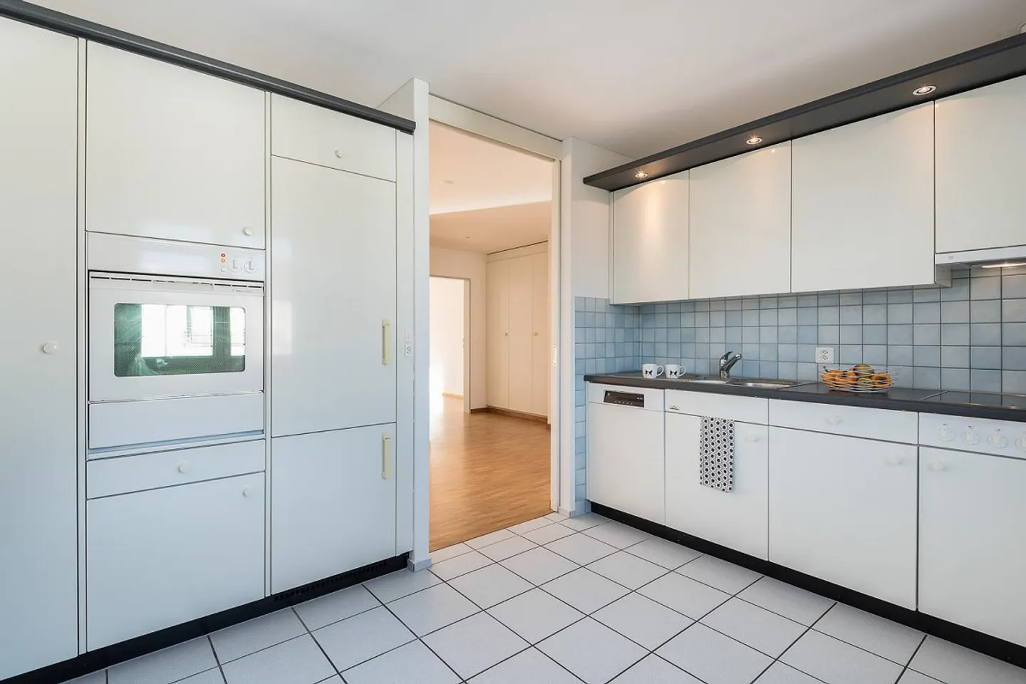 Beaucoup d'espace pour toute la famille - Appartement de 4,5 pièces à Kriens - Photo 3 sur 11