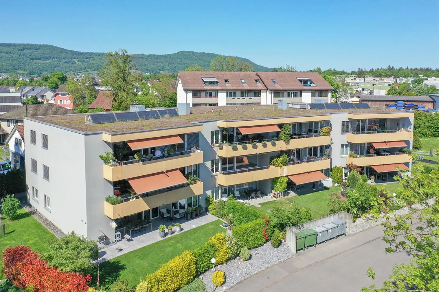 MODERN/HIGH-QUALITY INTERIOR CONSTRUCTION/QUIET AND GOOD LOCATION/OPEN FLOOR PLAN - Photo 15 of 15