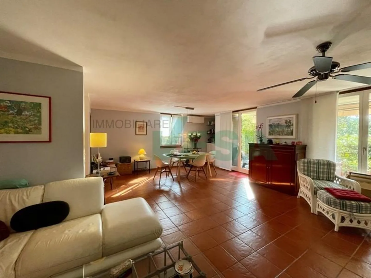 Cozy 4.5-room apartment with private garden - Photo 5 of 11