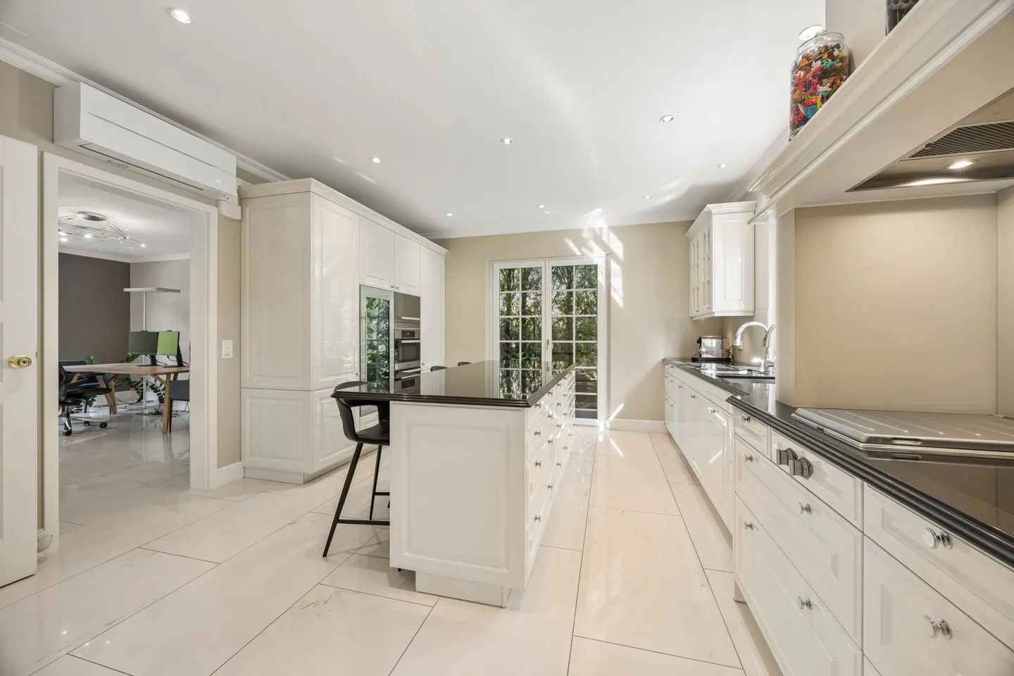 A Sanctuary of Luxury, Privacy and Tranquility - Foto 7 di 26
