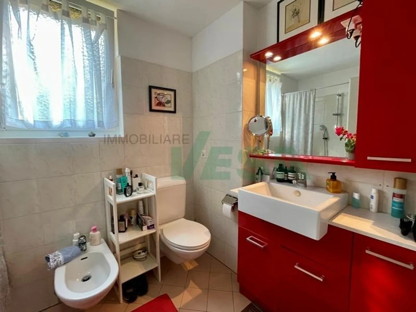 Cozy 4.5-room apartment with private garden - Photo 8 of 11