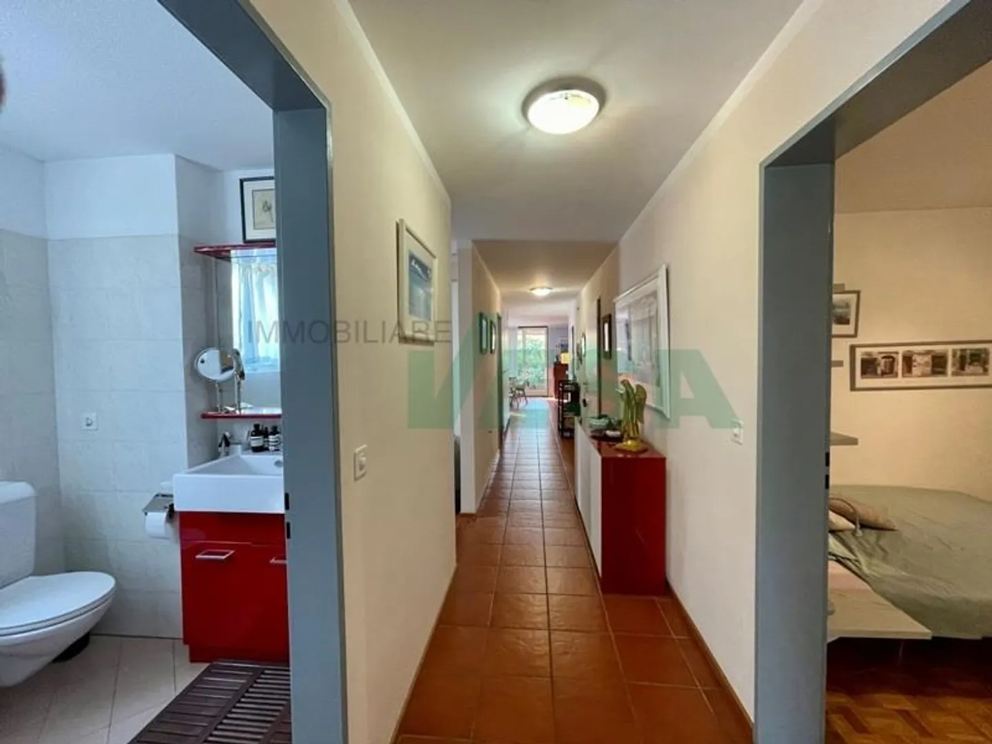 Cozy 4.5-room apartment with private garden - Photo 9 of 11