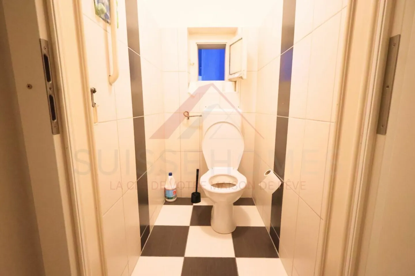 Payerne center - ready-to-use investment building - Photo 16 of 19