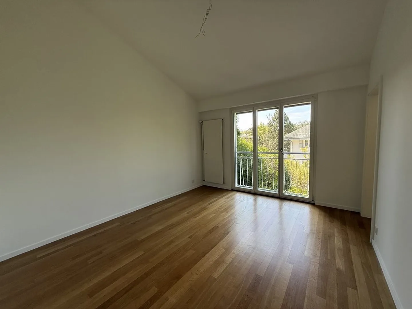 Spacious 3.5 Room Apartment of 105m2 - Photo 10 of 11