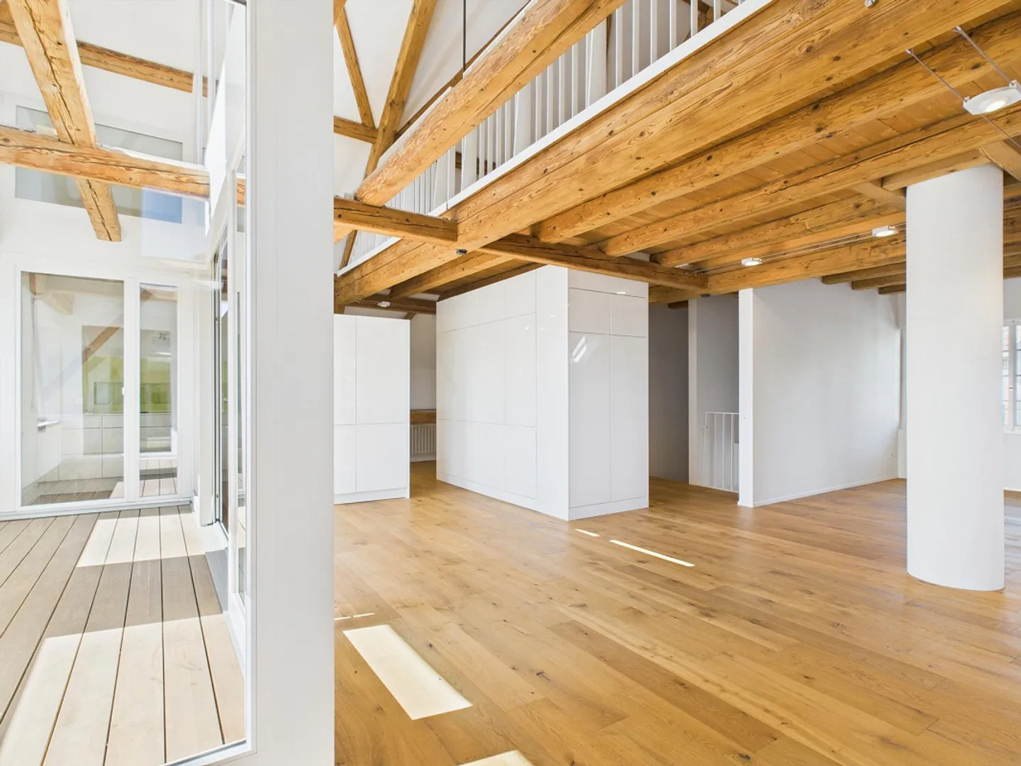 Appartement loft dans le beau Uerzlikon - Photo 1 sur 14