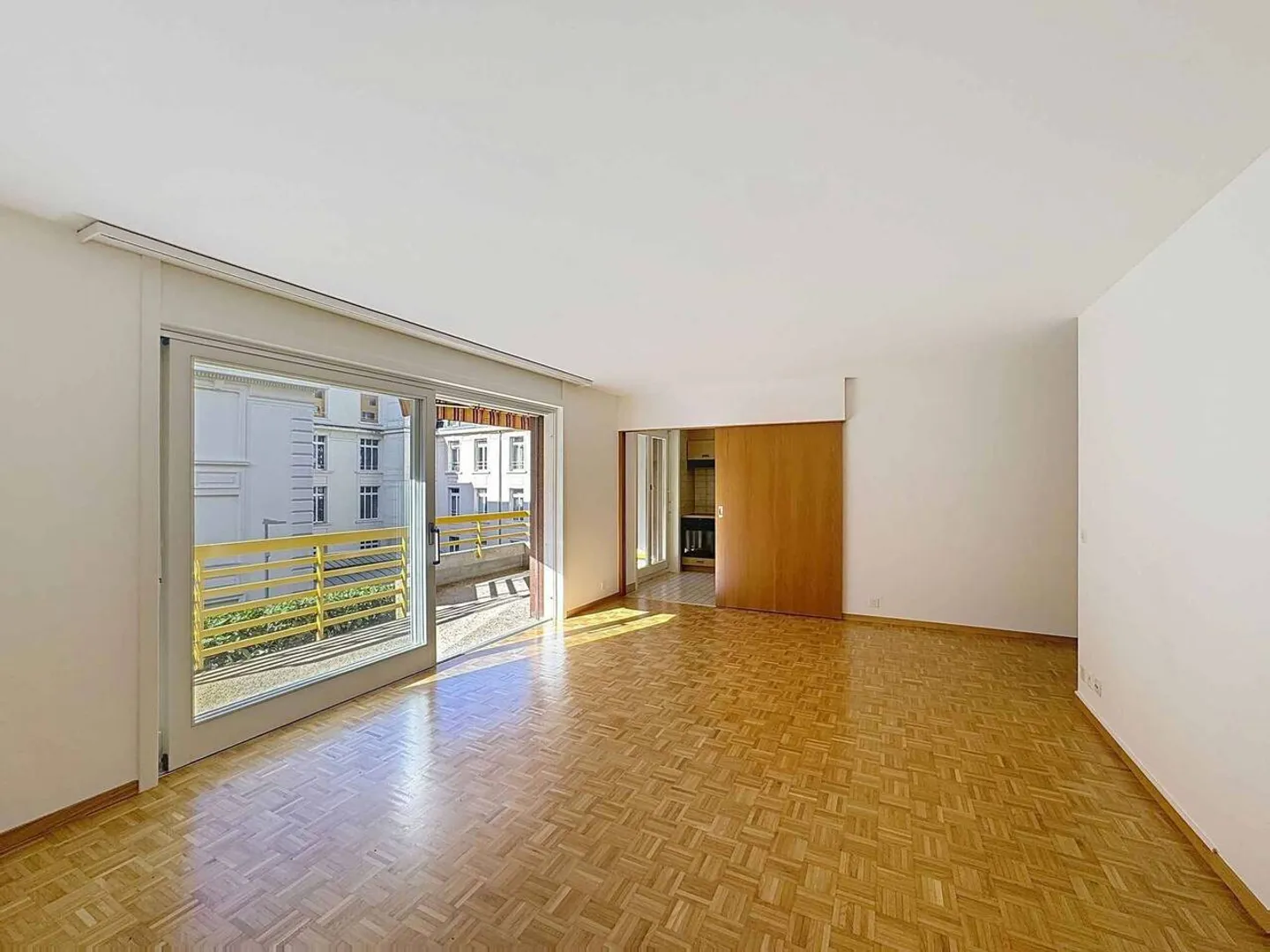 Geräumige 2,5 Zimmer von 58 m2 + großer Balkon - Foto 6 von 12