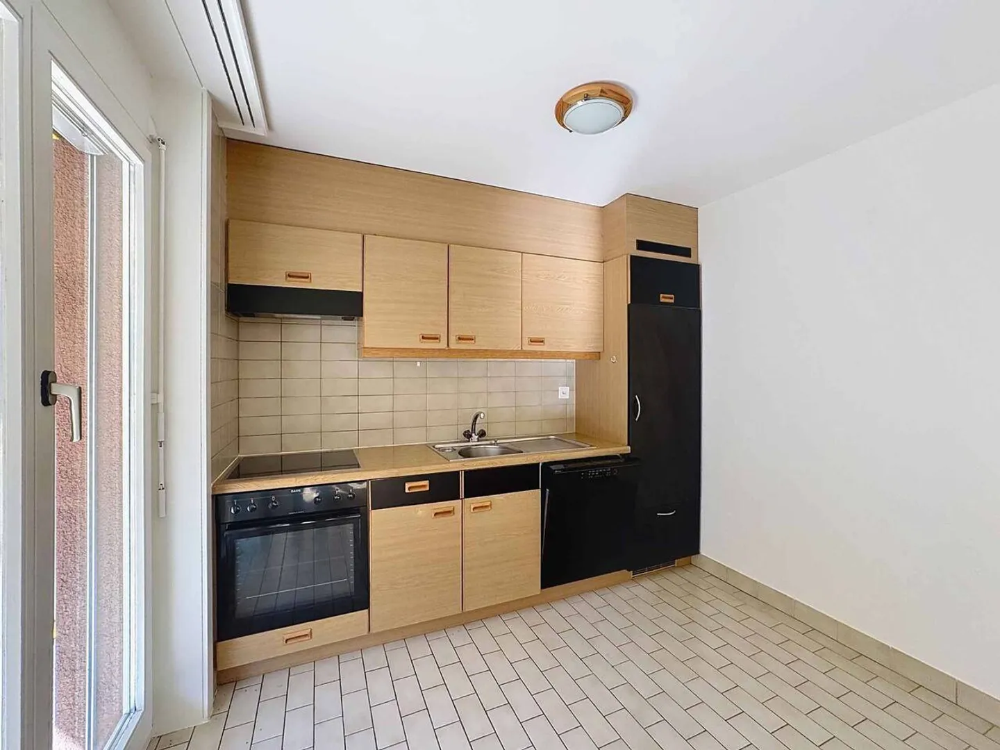 Geräumige 2,5 Zimmer von 58 m2 + großer Balkon - Foto 9 von 12
