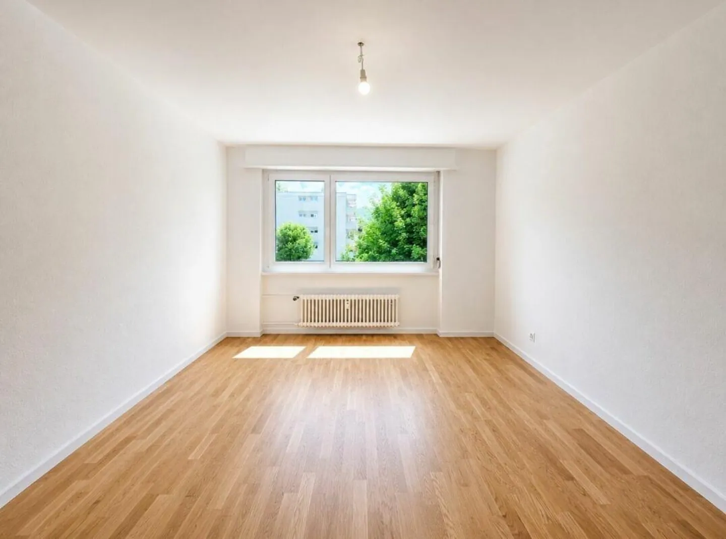 Appartamento ristrutturato di 3,5 locali in un quartiere tranquillo - Foto 4 di 7