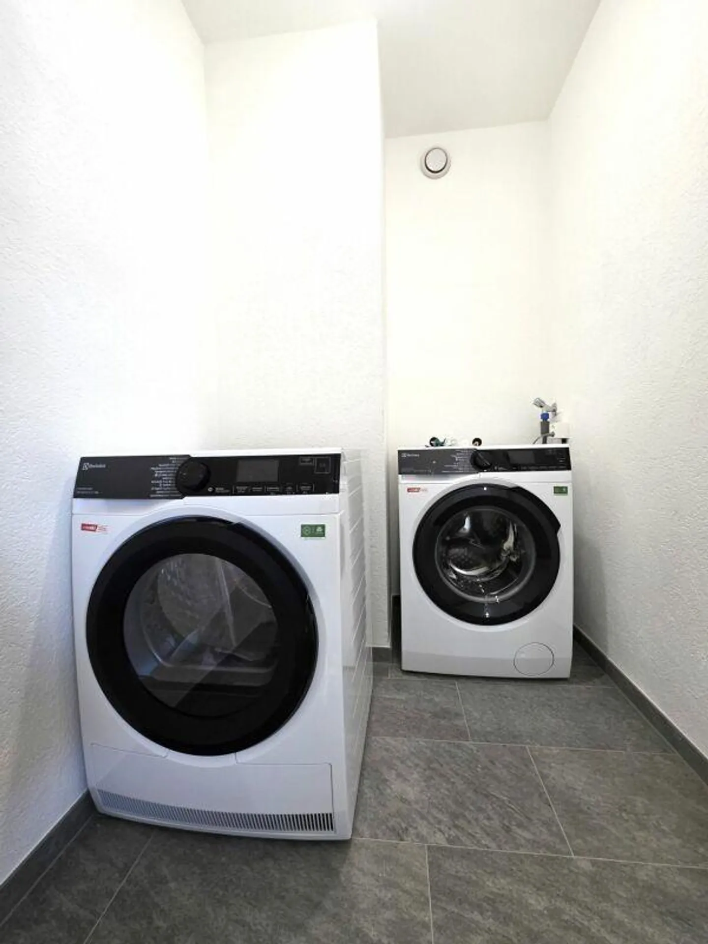 Appartamento ristrutturato di 3,5 locali in un quartiere tranquillo - Foto 7 di 7