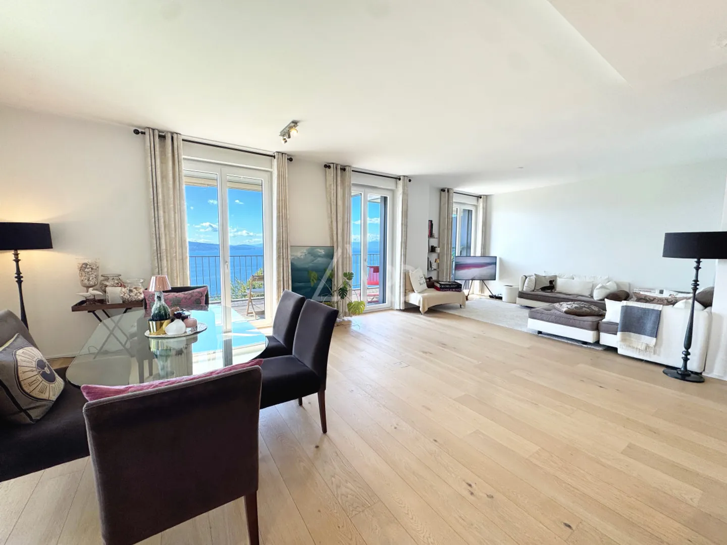 Appartamento 4,5 locali con vista panoramica sul Lago di Ginevra - Foto 2 di 9