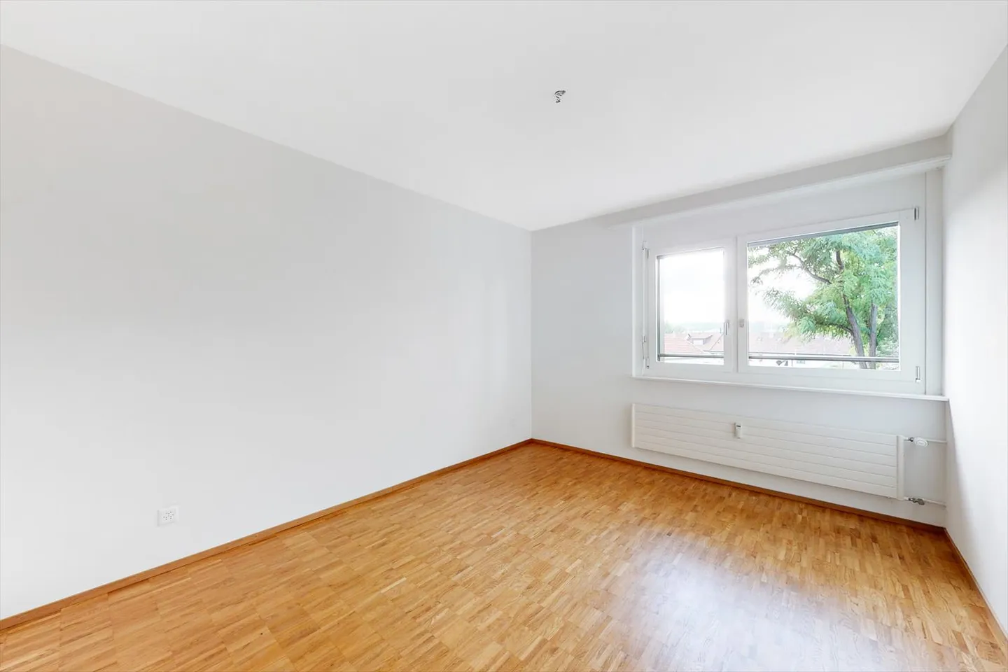 Modern living in a central location - Photo 5 of 7