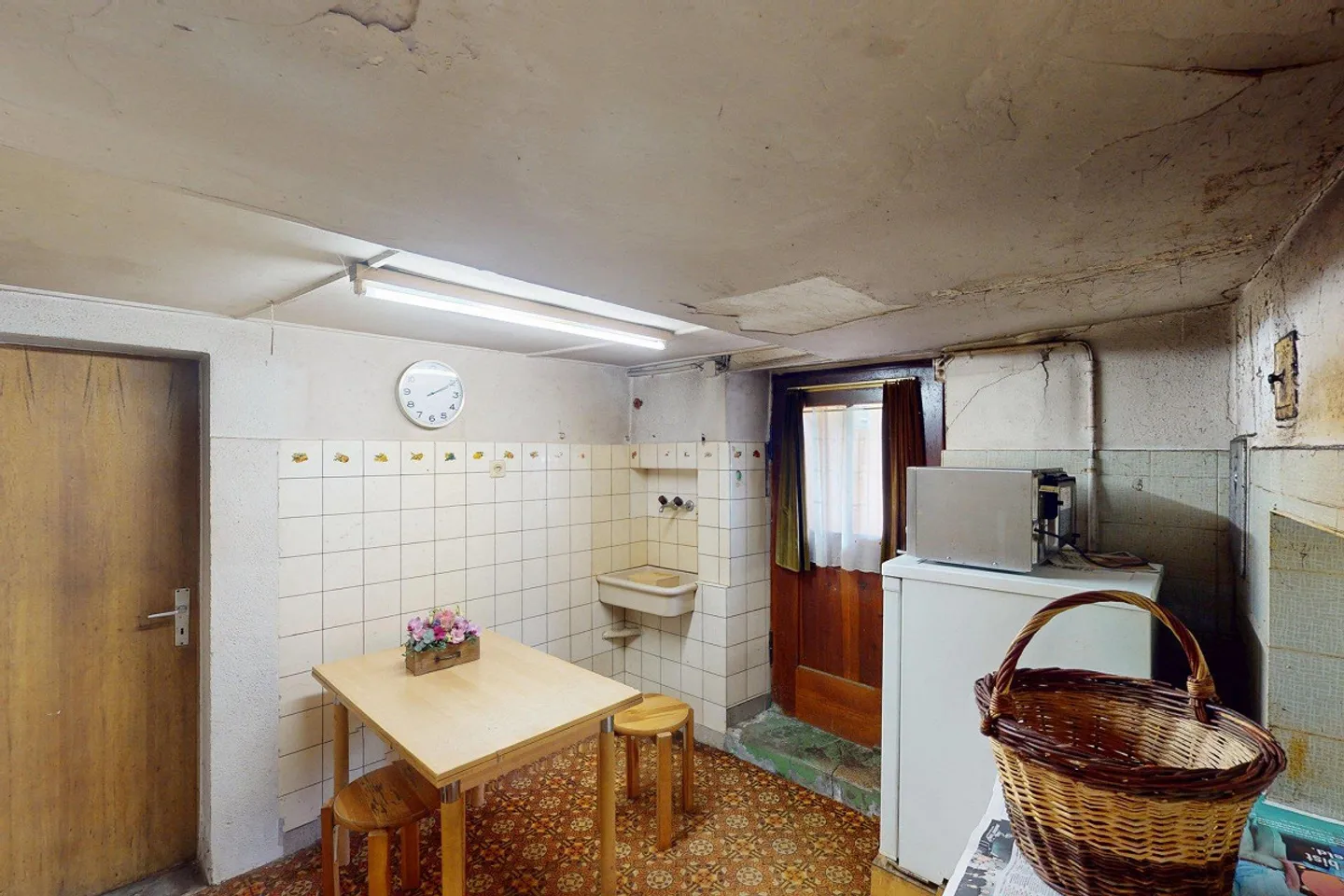 Charming Family Home in Quiet Area - Photo 6 of 11