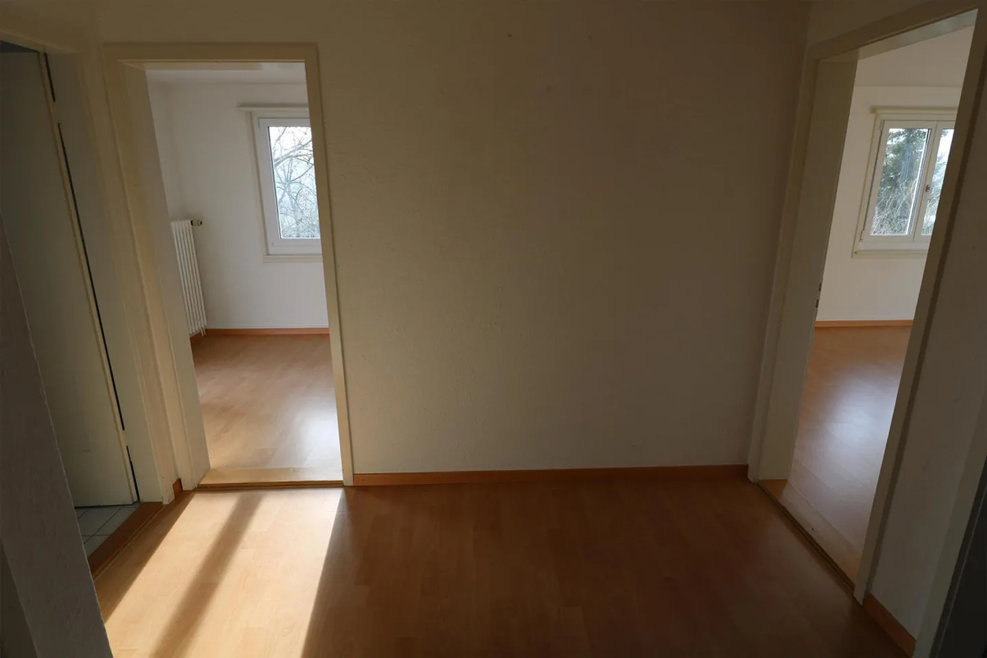 Ottimo appartamento di 3 stanze in una posizione privilegiata - Foto 4 di 6