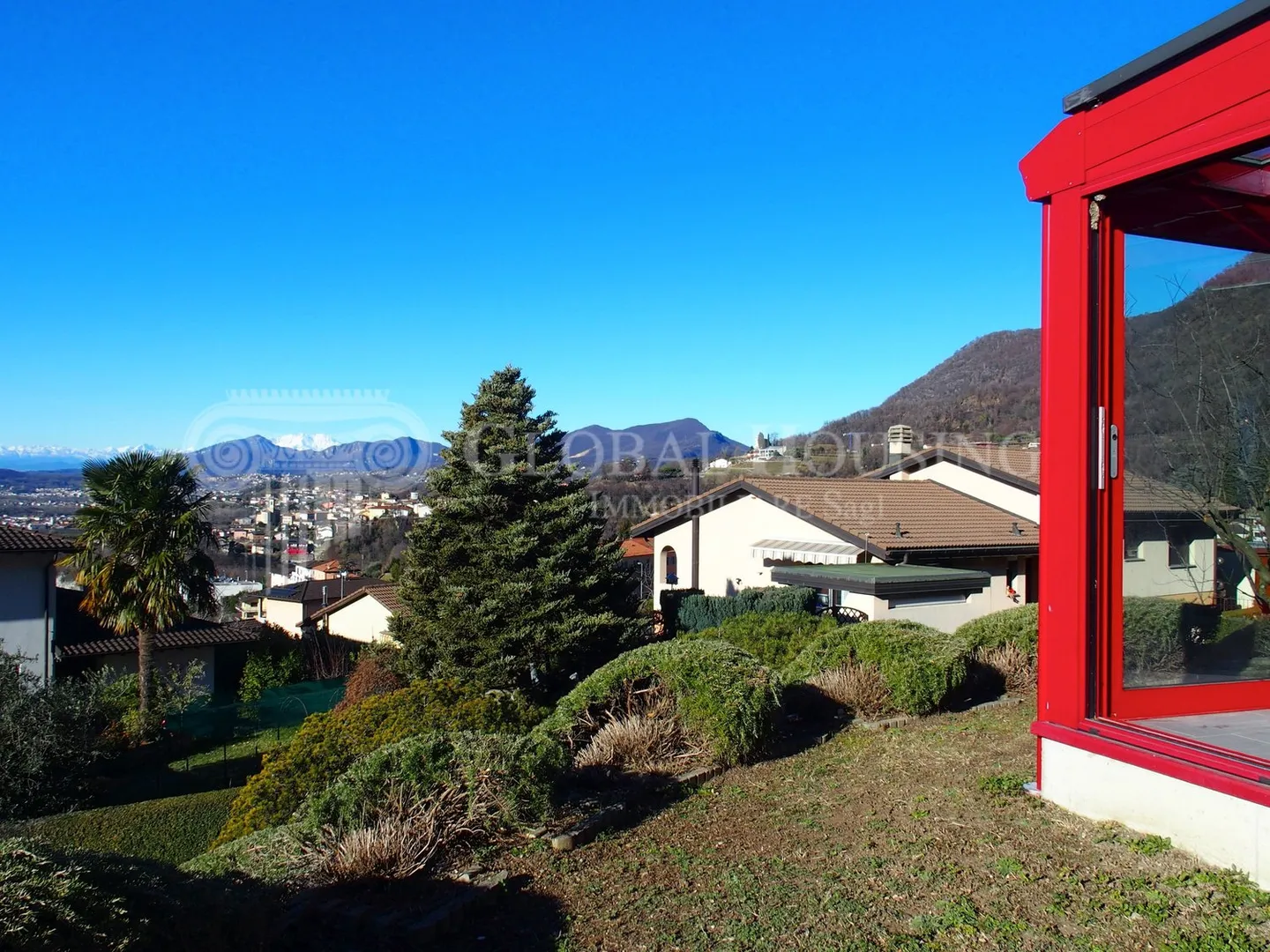 Haus mit prächtiger Aussicht - Foto 1 von 12