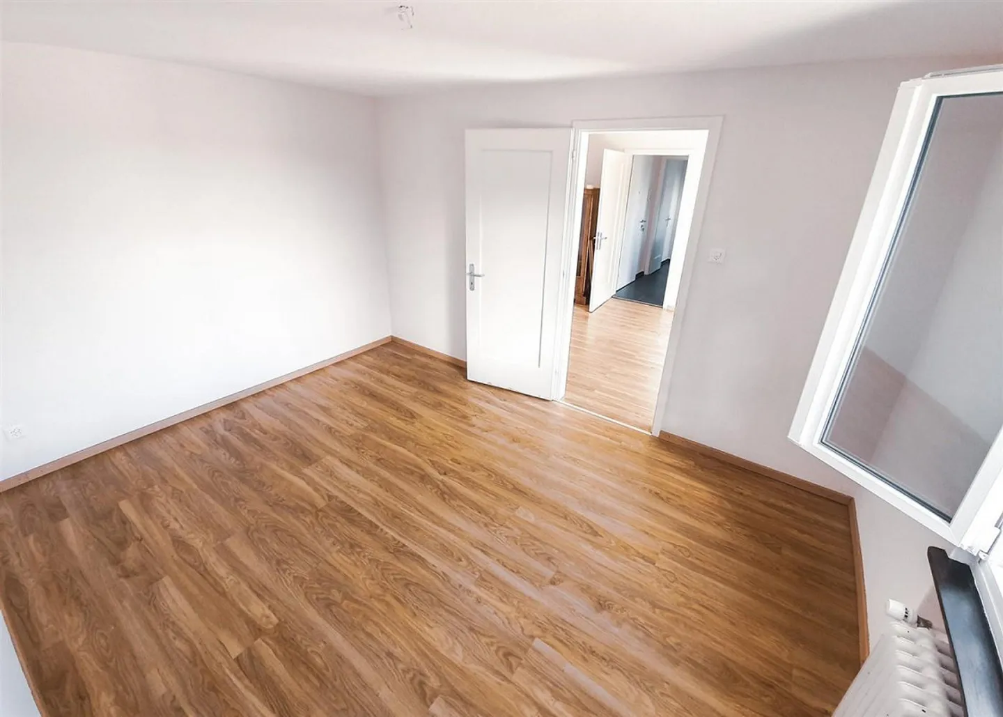 Helle renovierte Wohnung - Foto 2 von 7