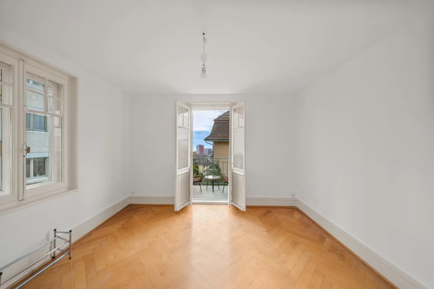 STÄDTISCHE RUHE - Foto 8 von 10