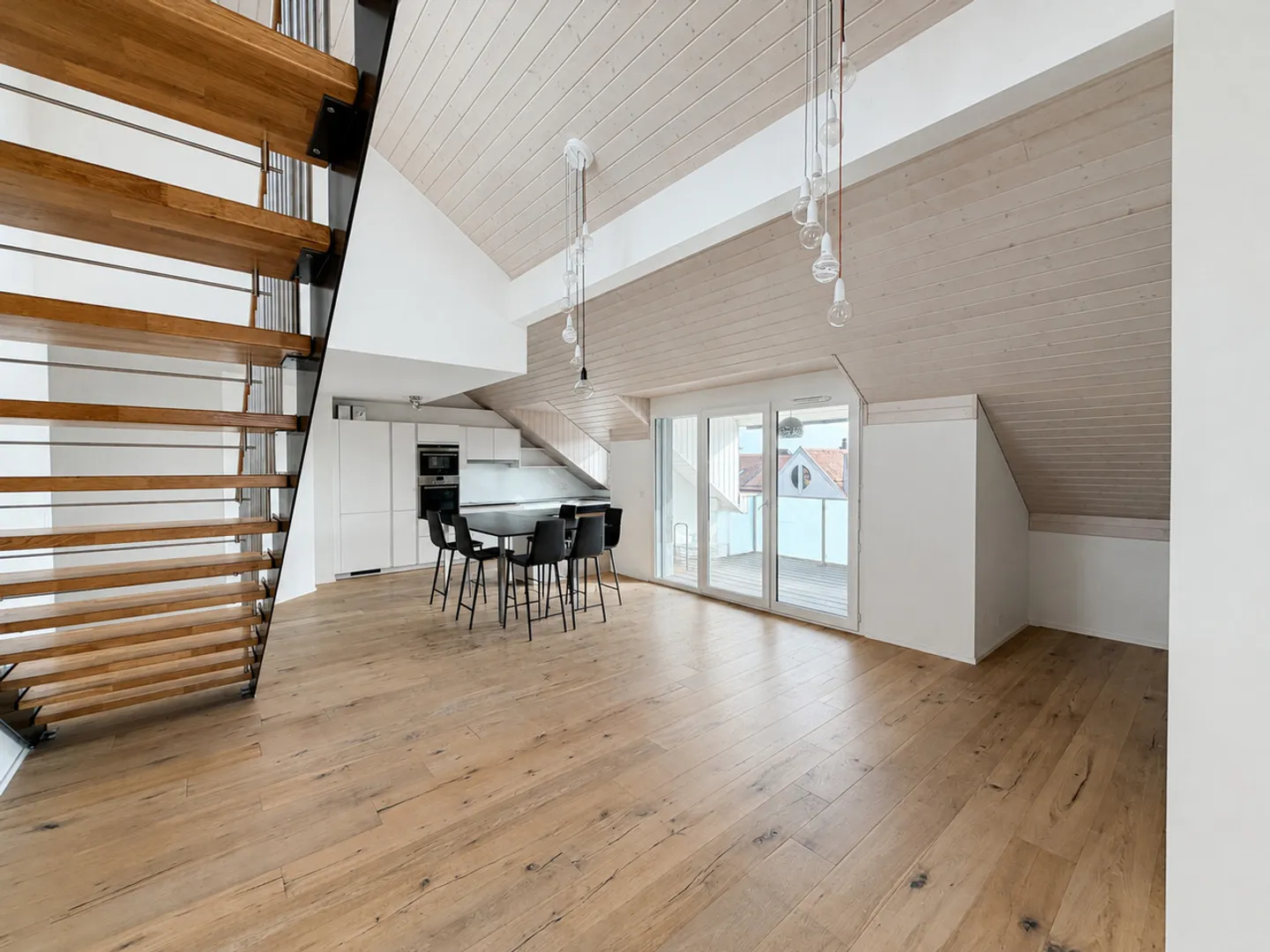 Double height living room, 3 bedrooms of 17 to 18 m² and loft of 51 m² - Photo 5 of 15