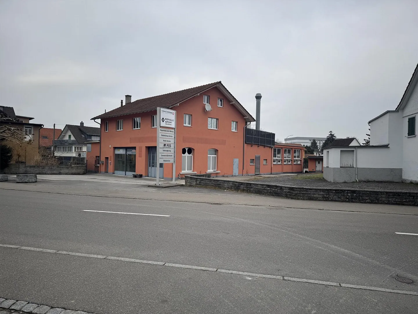 Geräumige Lagerräume zu vermieten - Foto 2 von 5