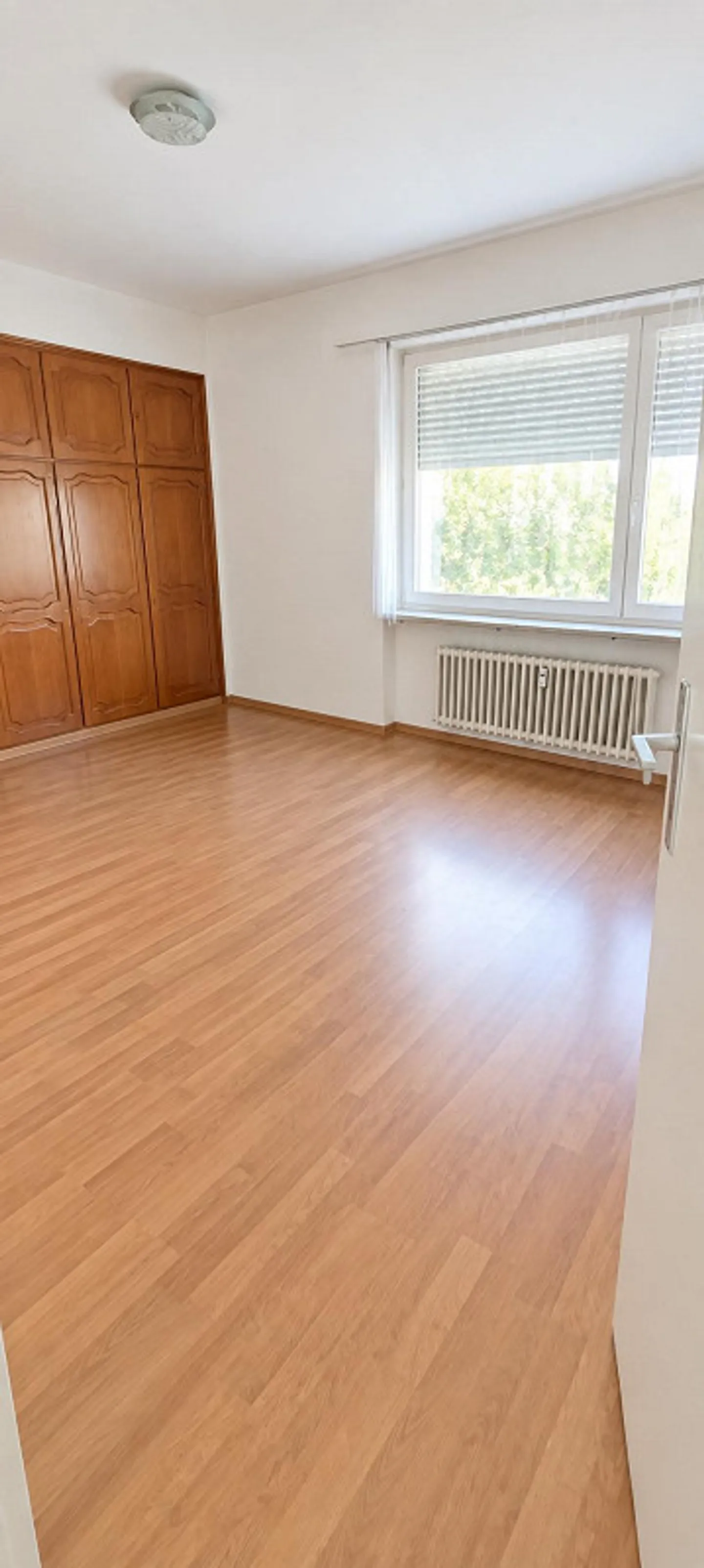 Appartement spacieux de 3 pièces dans un emplacement calme à Binningen! - Photo 8 sur 9