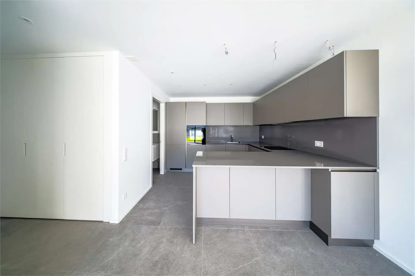 Appartement 3,5 pièces avec jardin NEUF Minusio vue sur le lac au rez-de-chaussée - Photo 8 sur 13