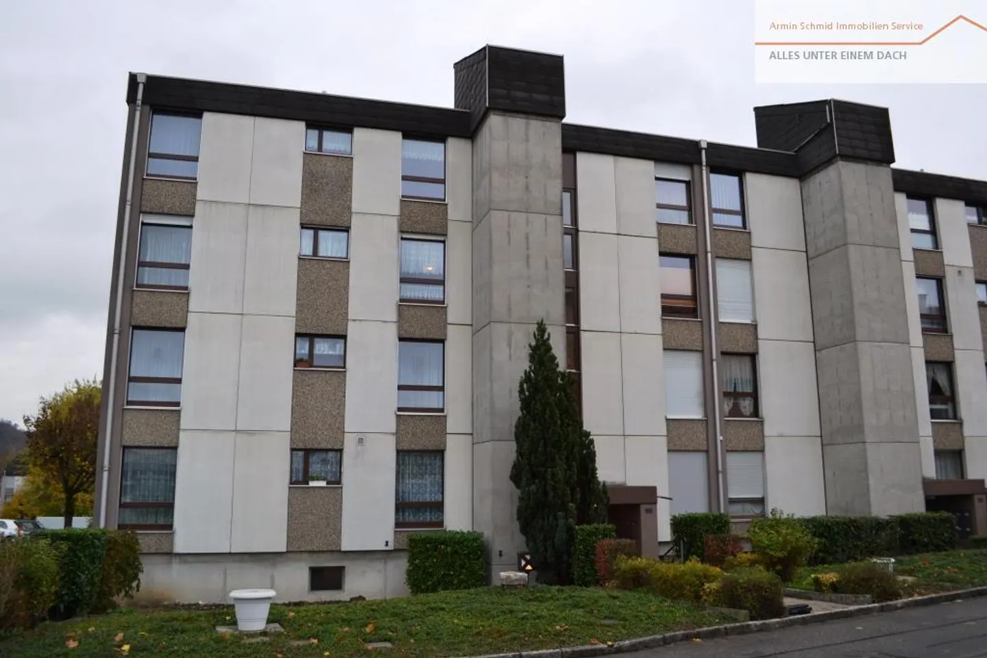 Meraviglioso appartamento di 2 1/2 stanze con posto auto - Foto 1 di 12