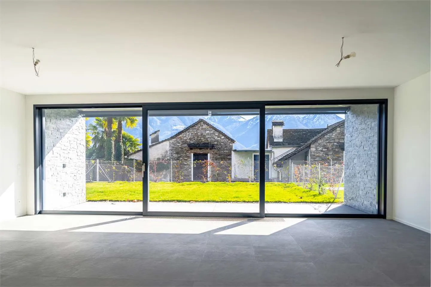 Appartement 3,5 pièces avec jardin NEUF Minusio vue sur le lac au rez-de-chaussée - Photo 5 sur 13