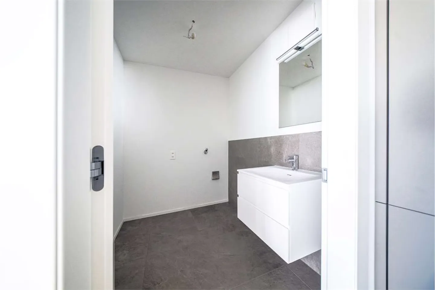 Appartement 3,5 pièces avec jardin NEUF Minusio vue sur le lac au rez-de-chaussée - Photo 12 sur 13