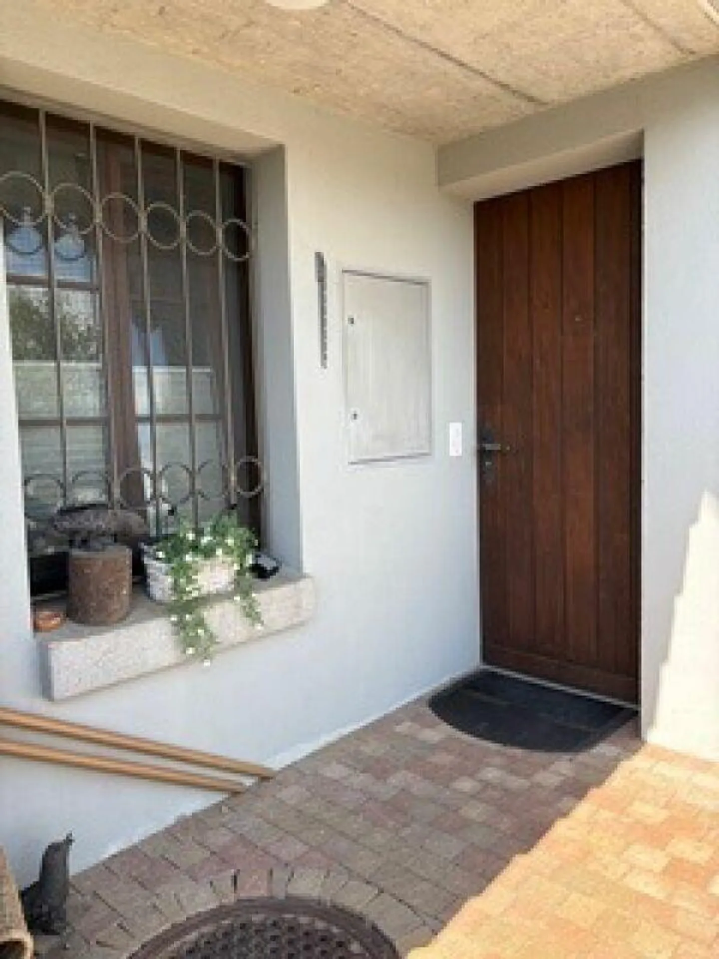 1.5 to 2 Room Ground Floor Apartment in the Village Center of Burg - Photo 4 of 5