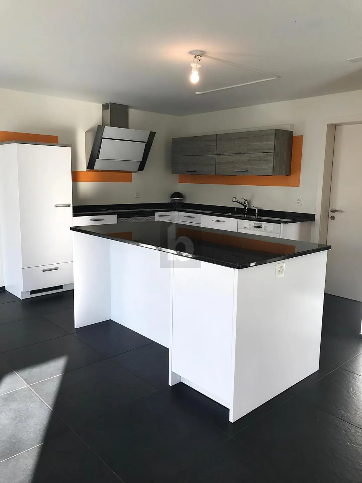 Appartamento in affitto - Foto 3 di 6