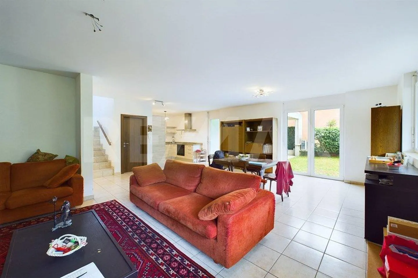 Beautiful detached family house with garden and several parking spaces - Photo 6 of 13