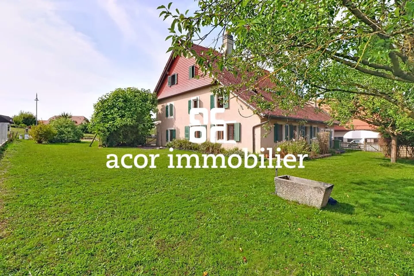 Spaziosa casa familiare in zona tranquilla con potenziale locativo - Foto 1 di 7