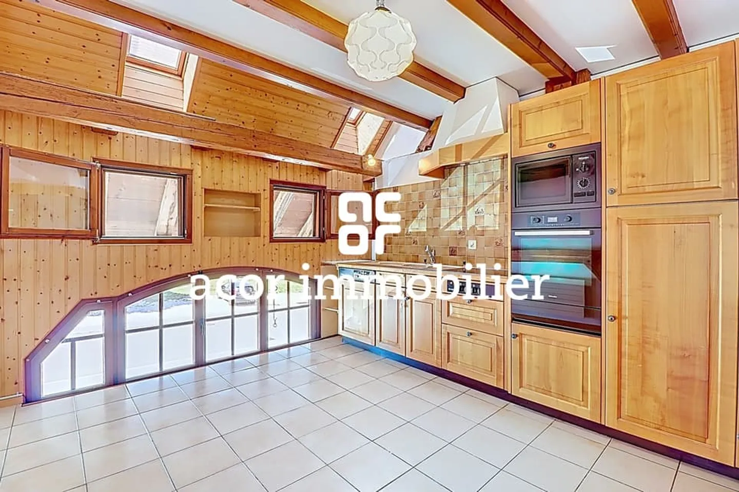 Spaziosa casa familiare in zona tranquilla con potenziale locativo - Foto 3 di 7