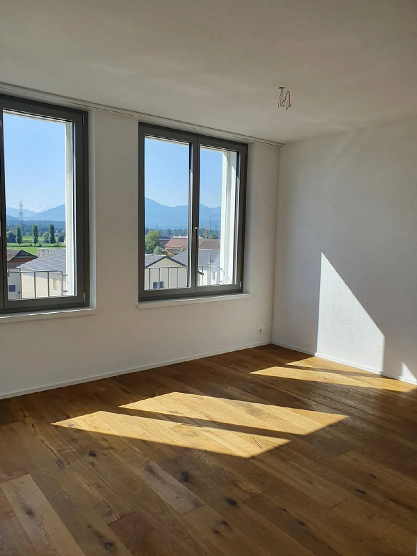 Dreamlike 3.5-room apartment in Inwil - Photo 2 of 8