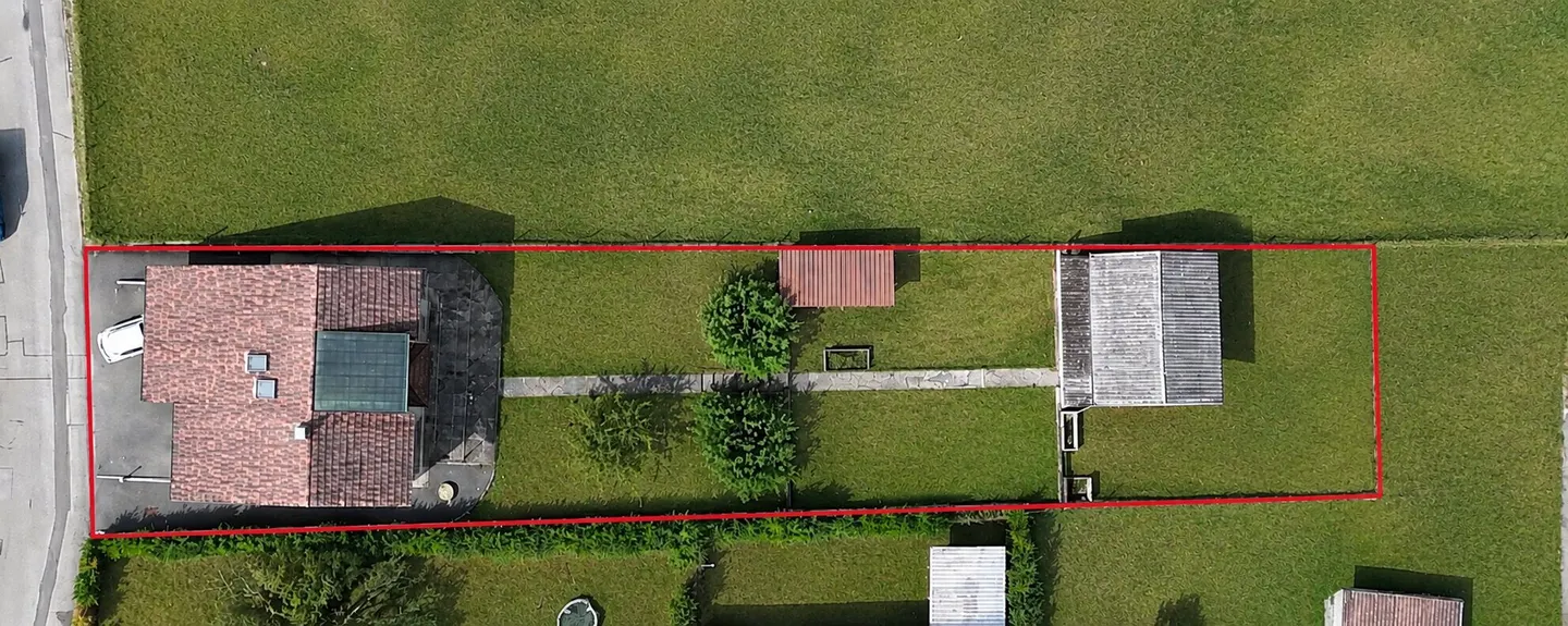 Charming Family Home with Garden - Photo 2 of 13