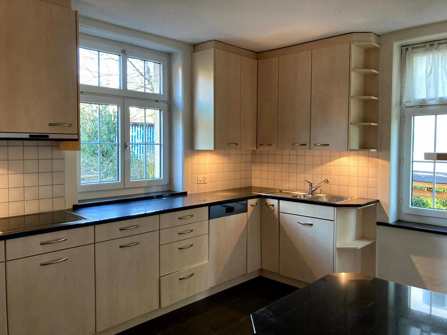 Belle vieille appartement cherche nouveau locataire - Photo 1 sur 10