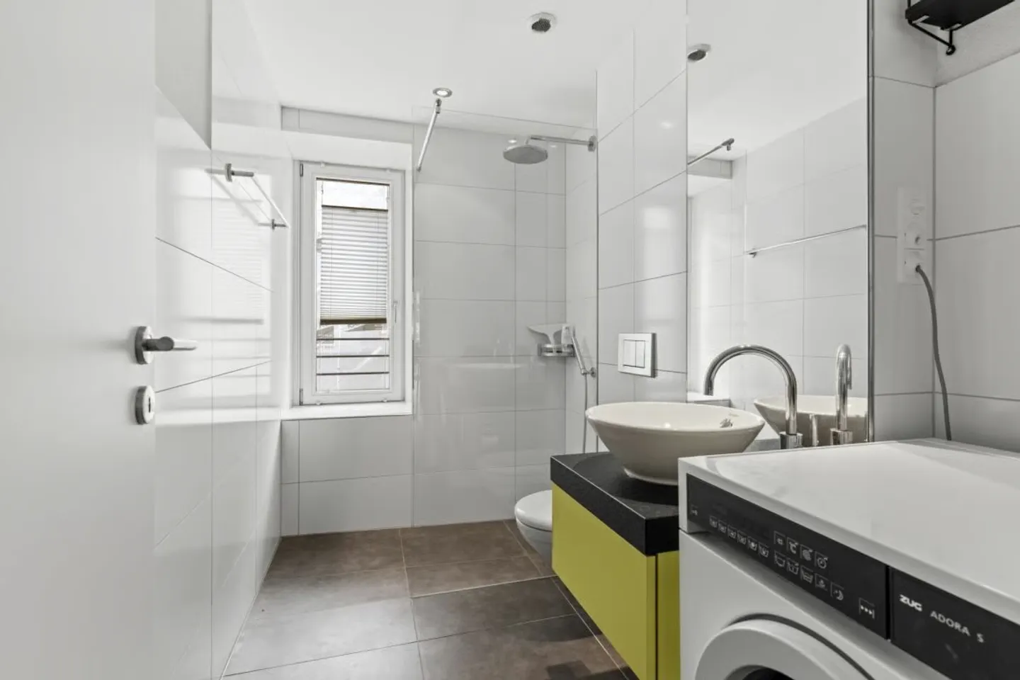 Central in Basel - Home in Happiness! - Photo 13 of 18